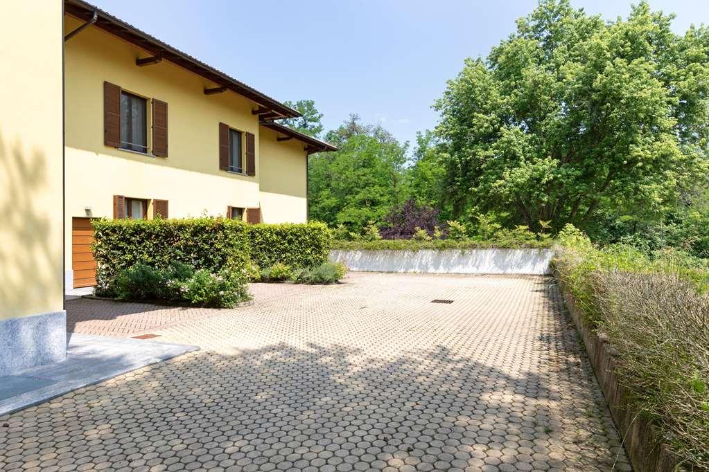 B&B Hotel Malpensa Lago Maggiore Верджате Екстер'єр фото