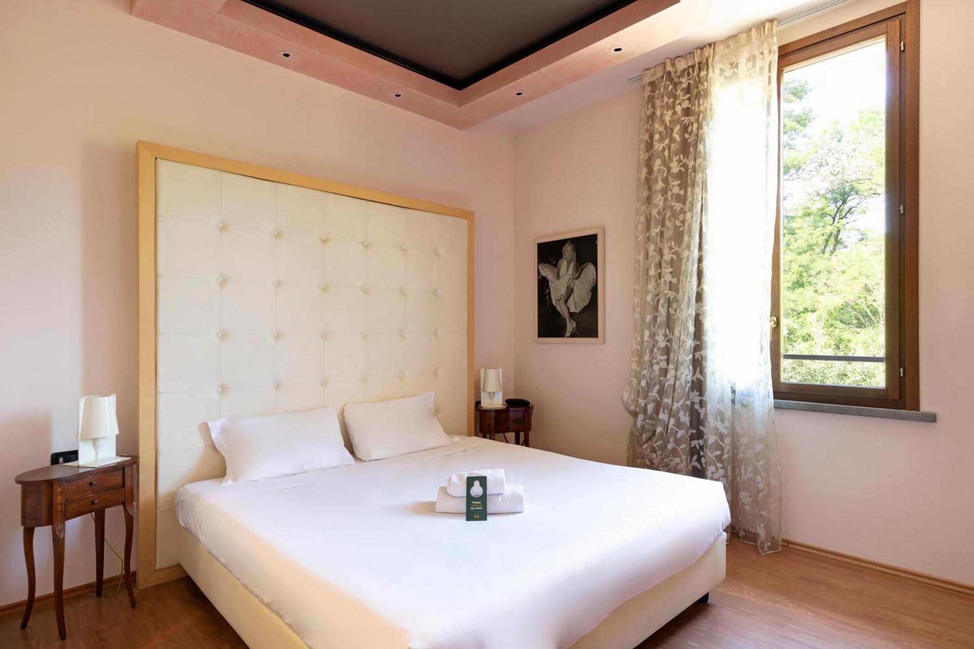 B&B Hotel Malpensa Lago Maggiore Верджате Екстер'єр фото